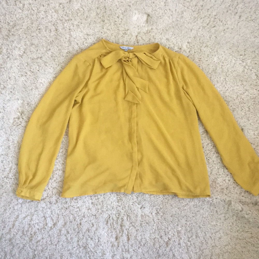 Pussycat bow long sleeve blouse